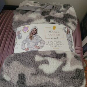 Sherpa lounge wooded 2 piece set